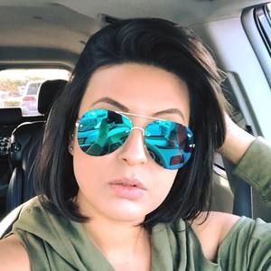 Meet your Posher, Wendy